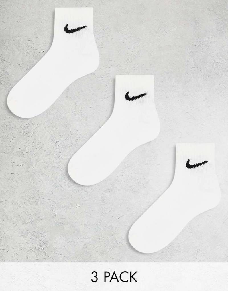 Nike Training - Everyday Cushioned - 3er-Pack Knöchelsocken in Weiß von Nike Training