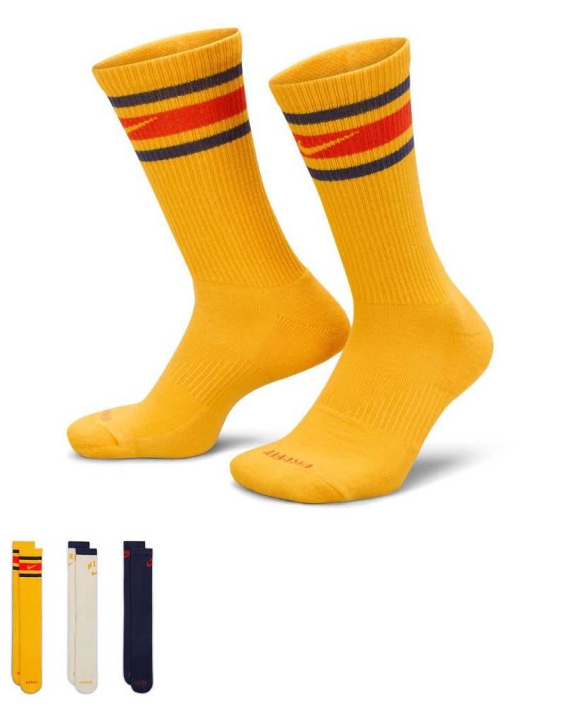 Nike Training - Everyday Plus - 3er-Pack Socken in Gelb, Weiß und Marine mit Retro-Logo-Bunt von Nike Training