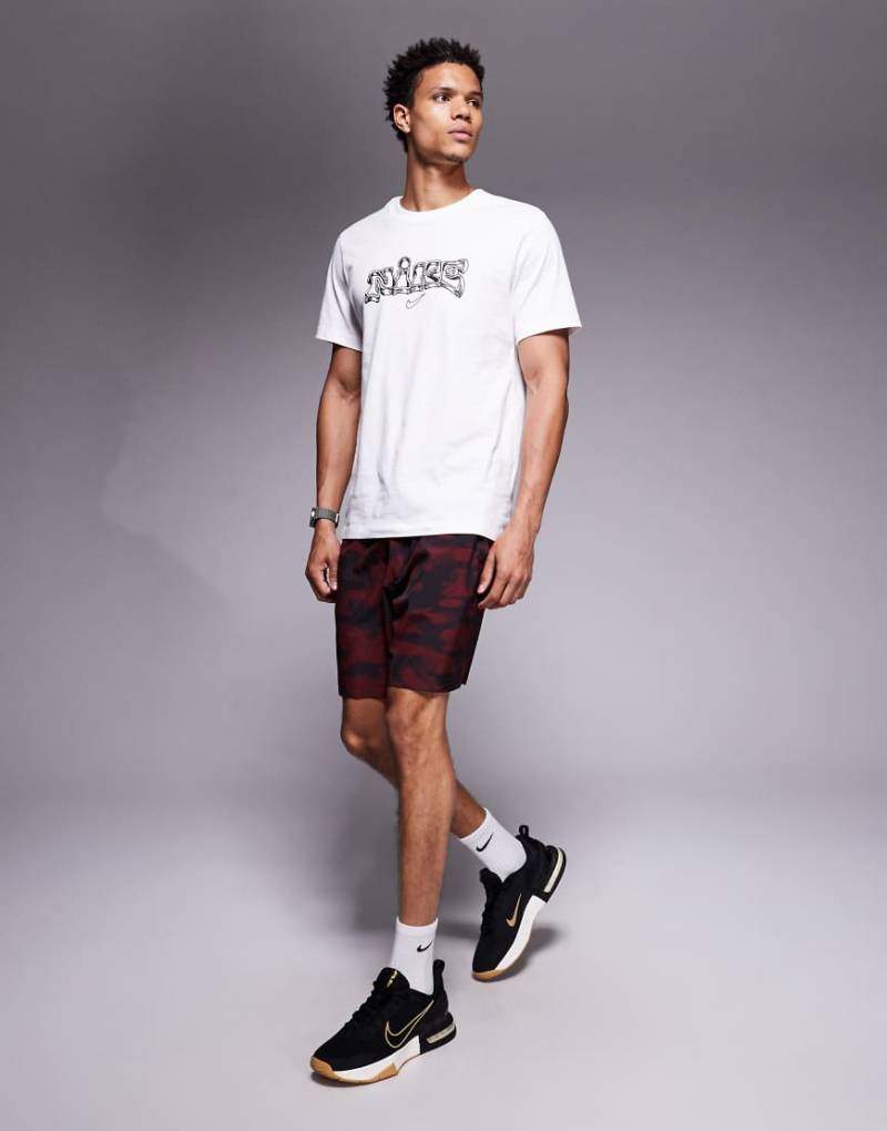 Nike Training - Form Dri-FIT - Shorts in gemustertem Burgunderrot, 7 Zoll Schrittlänge von Nike Training