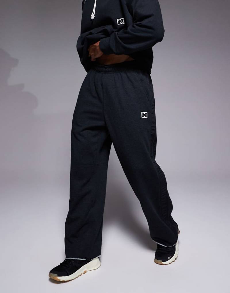 Nike Training - Heritage Dri-FIT - Jogginghose in Schwarz von Nike Training