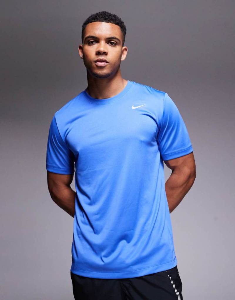 Nike Training - Legend Dri-FIT - T-Shirt in Blau von Nike Training