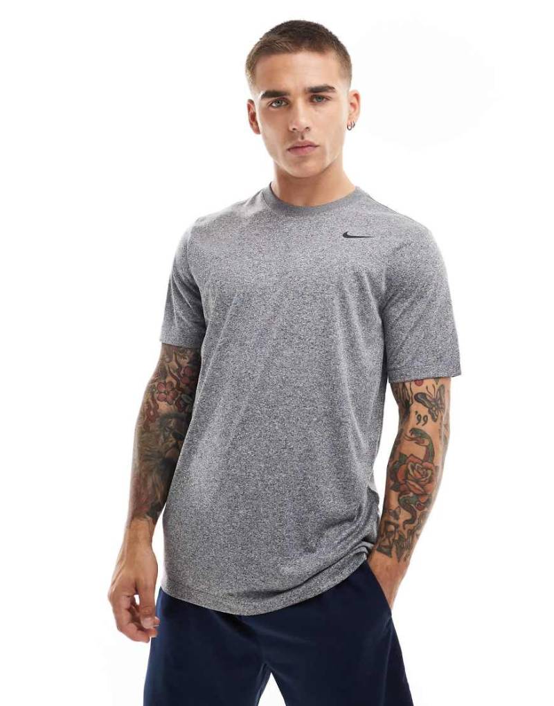 Nike Training - Legend Dri-FIT - T-Shirt in Dunkelgrau von Nike Training