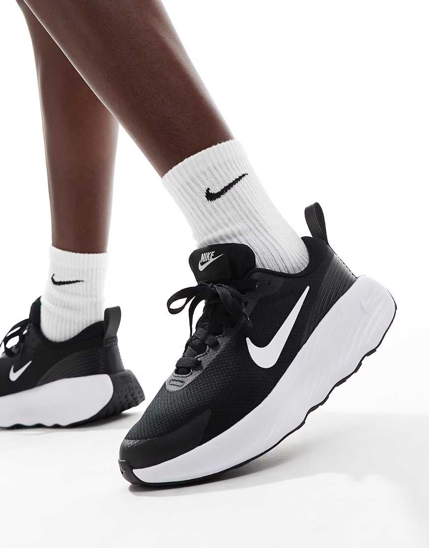 Nike Training - Promina - Sneaker in Schwarz und Weiß von Nike Training