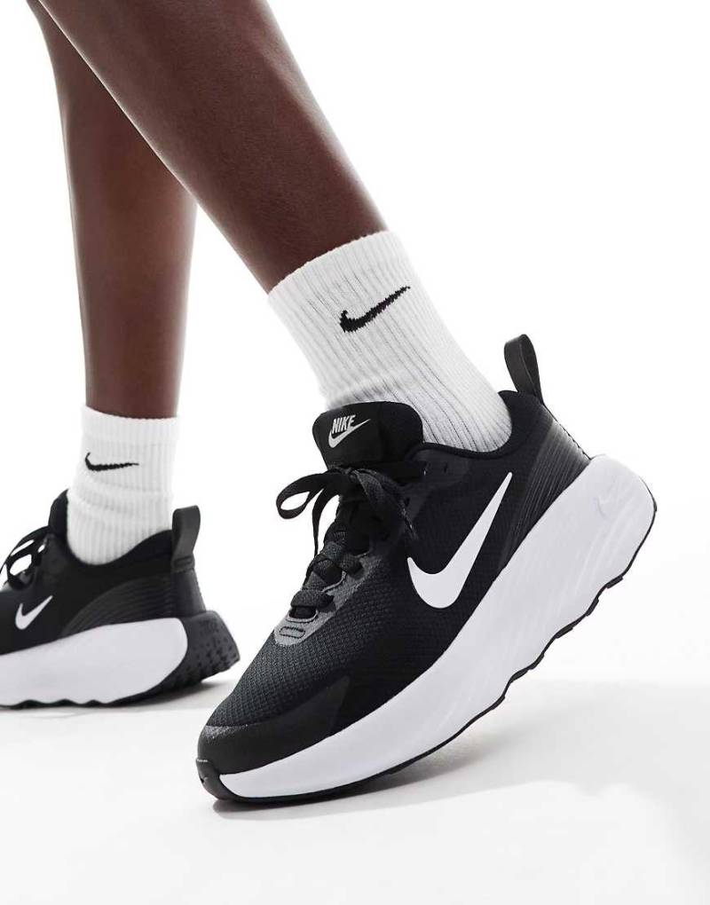 Nike Training - Promina - Sneaker in Schwarz und Weiß von Nike Training
