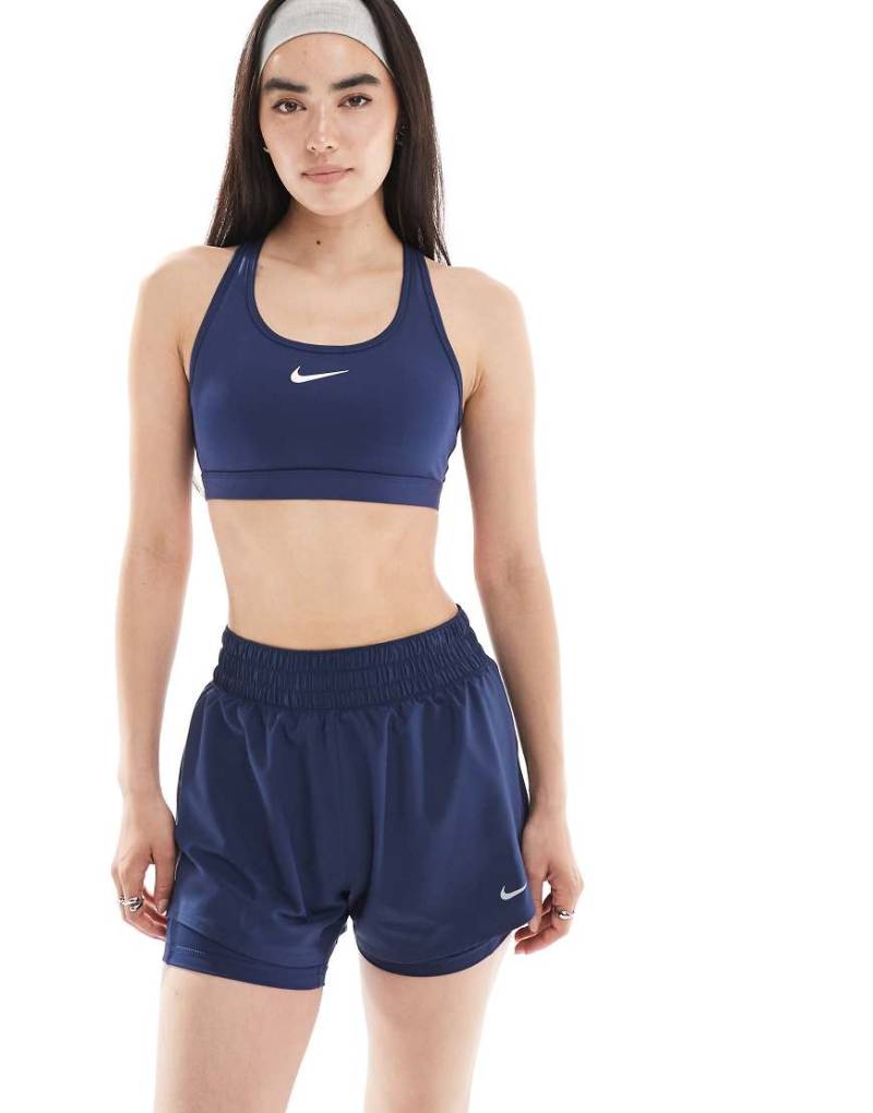 Nike Training - One - Shorts in Marineblau mit 2-in-1-Design und hohem Bund, 3 Zoll Schrittlänge von Nike Training