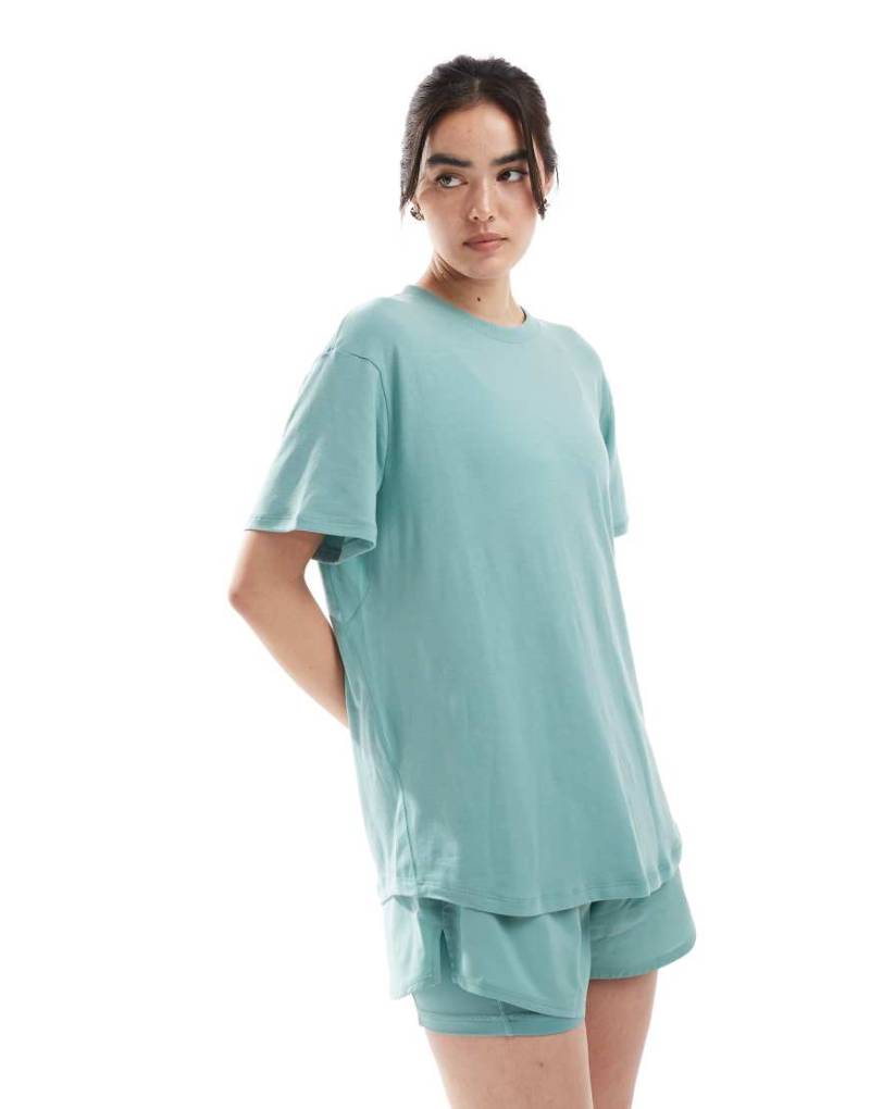 Nike Training - One Dri-FIT - Relaxed-Fit-T-Shirt in Hellblau von Nike Training