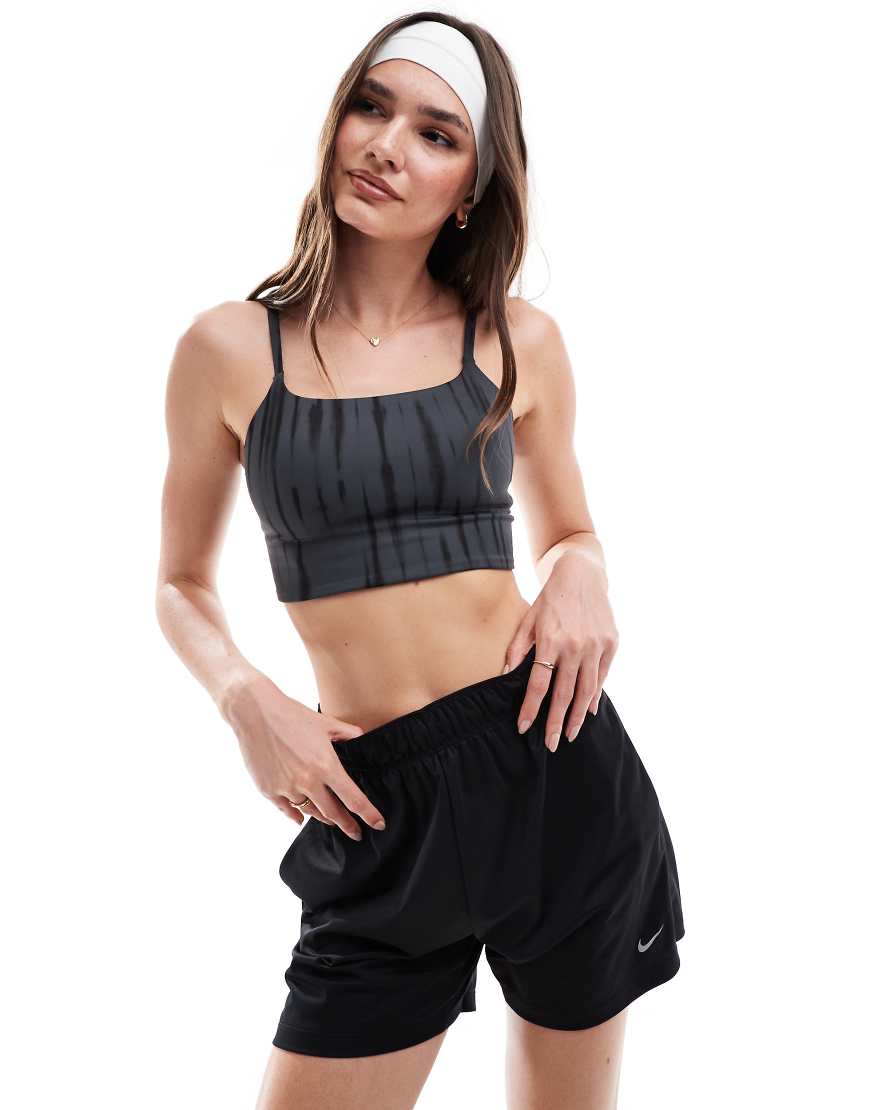 Nike - One Training - Gemusterter Sport-BH in Schwarz mit leichter Stützfunktion von Nike Training