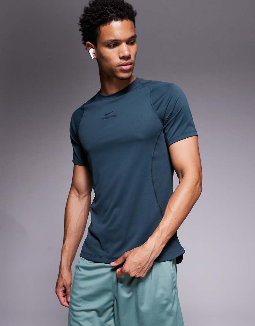 Nike Training - Pro Dri-FIT - Muskel-T-Shirt in Grün von Nike Training