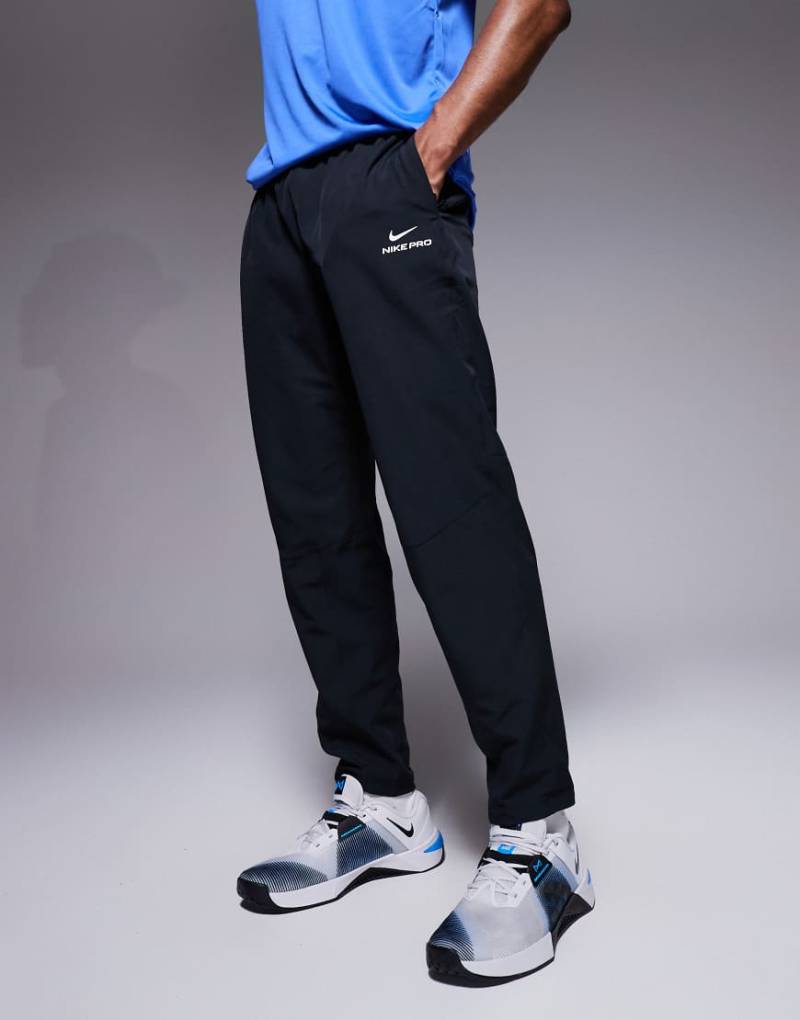 Nike - Training Pro - Jogginghose in Schwarz von Nike Training