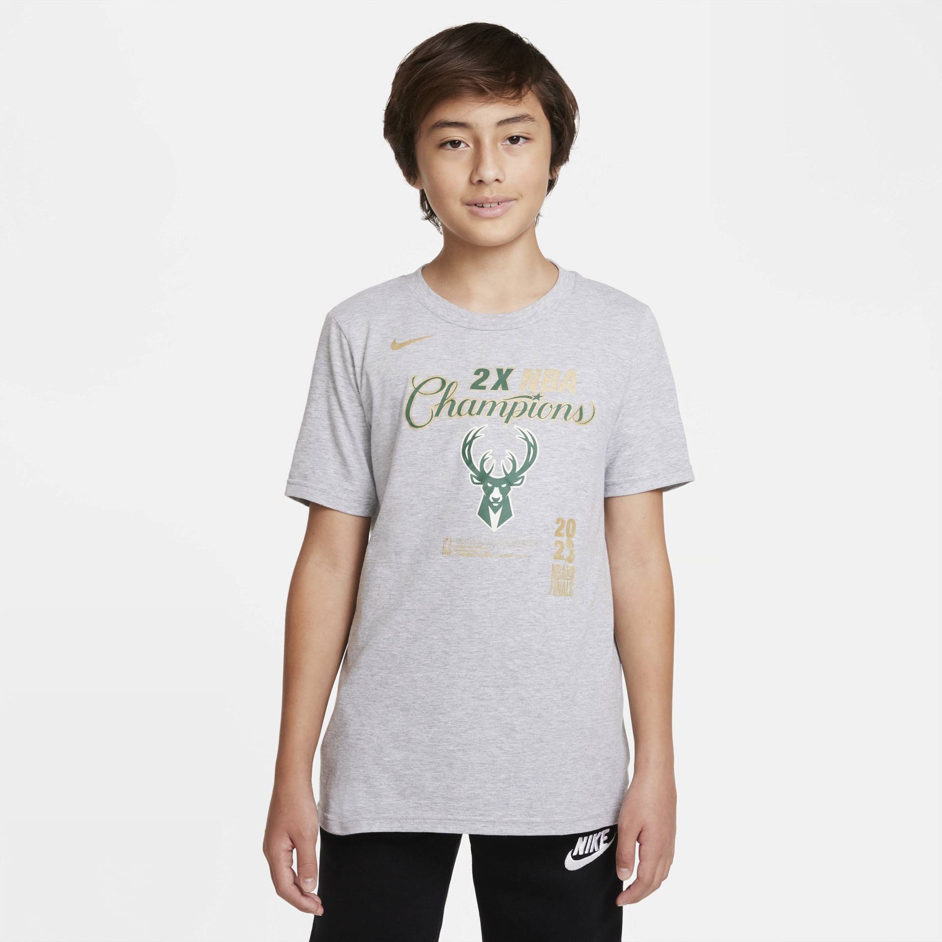 Milwaukee Bucks Nike NBA-T-Shirt für ältere Kinder - Grau von Nike