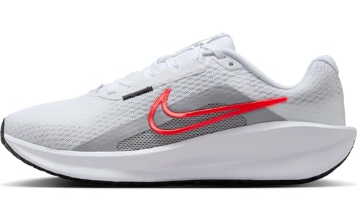 NIKE Damen Downshifter 13 Sneaker, White/Bright Crimson-Wolf Grey-Black, 38.5 EU NIKE Damen Downshifter 13 Sneaker, White/Bright Crimson-Wolf Grey-Black, 38.5 EU von Nike