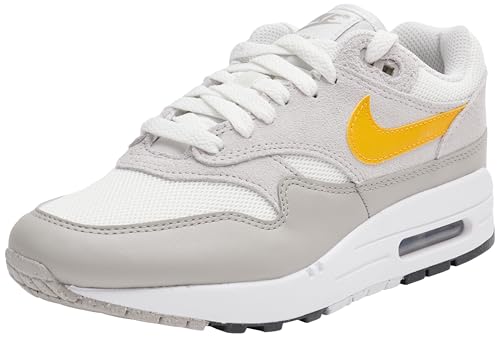 NIKE Herren AIR MAX 1 ESS Sneaker, Summit White University Gold Vast Grey, 36 EU von Nike