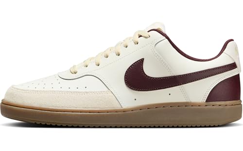 NIKE Herren Court Vision LO Sneaker, Sail/Burgundy Crush-Lt Khaki, 44 EU NIKE Herren Court Vision LO Sneaker, Sail/Burgundy Crush-Lt Khaki, 44 EU von Nike