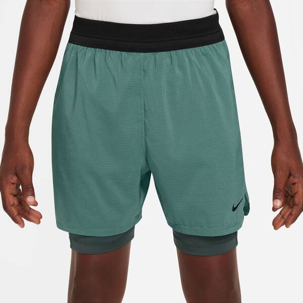 NIKE Kinder Shorts B NK DFADV MULTI TECH SHORT von Nike