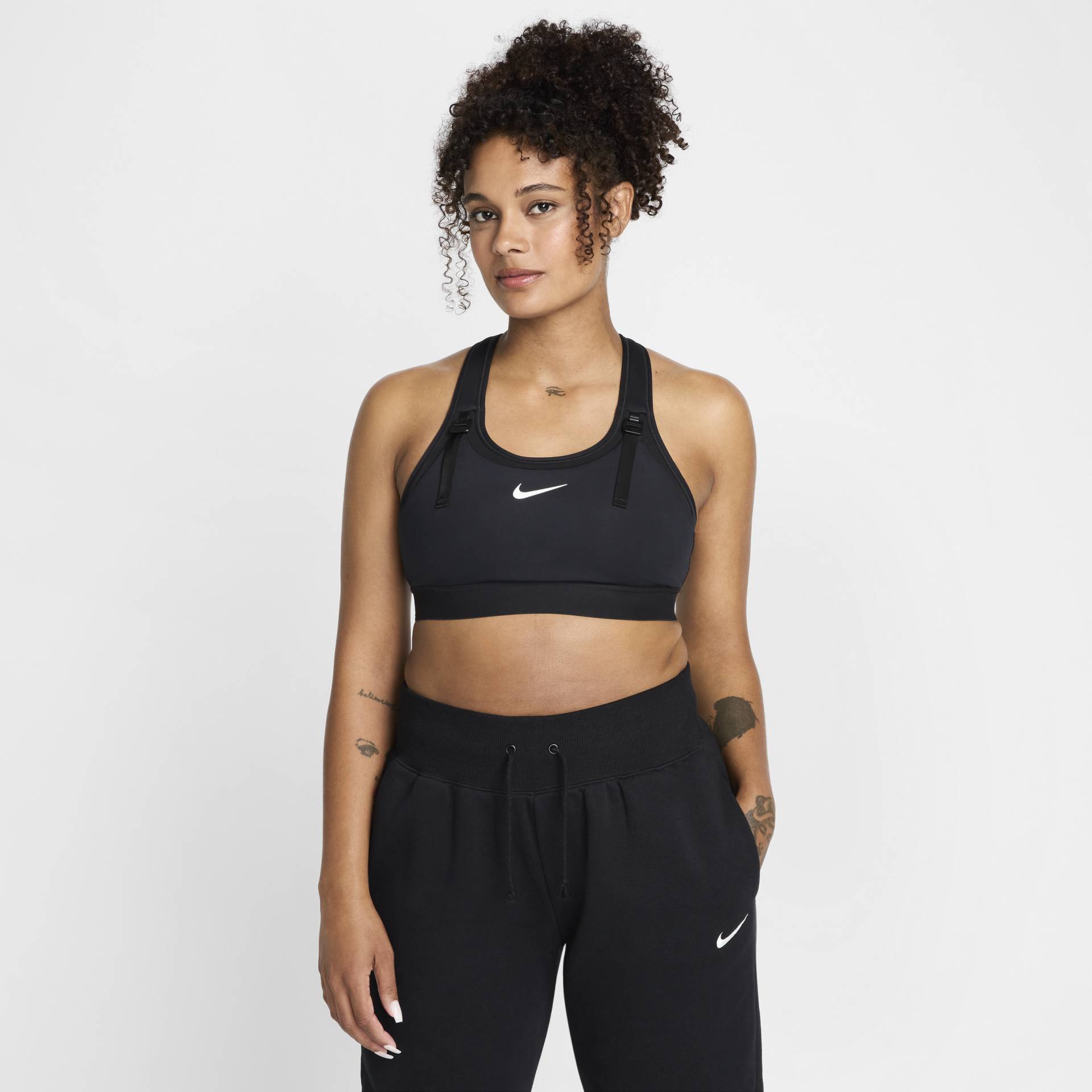 Nike (M) Swoosh Still-Sport-BH für tragbare Brustpumpen (Schwangere und Mütter) - Schwarz von Nike