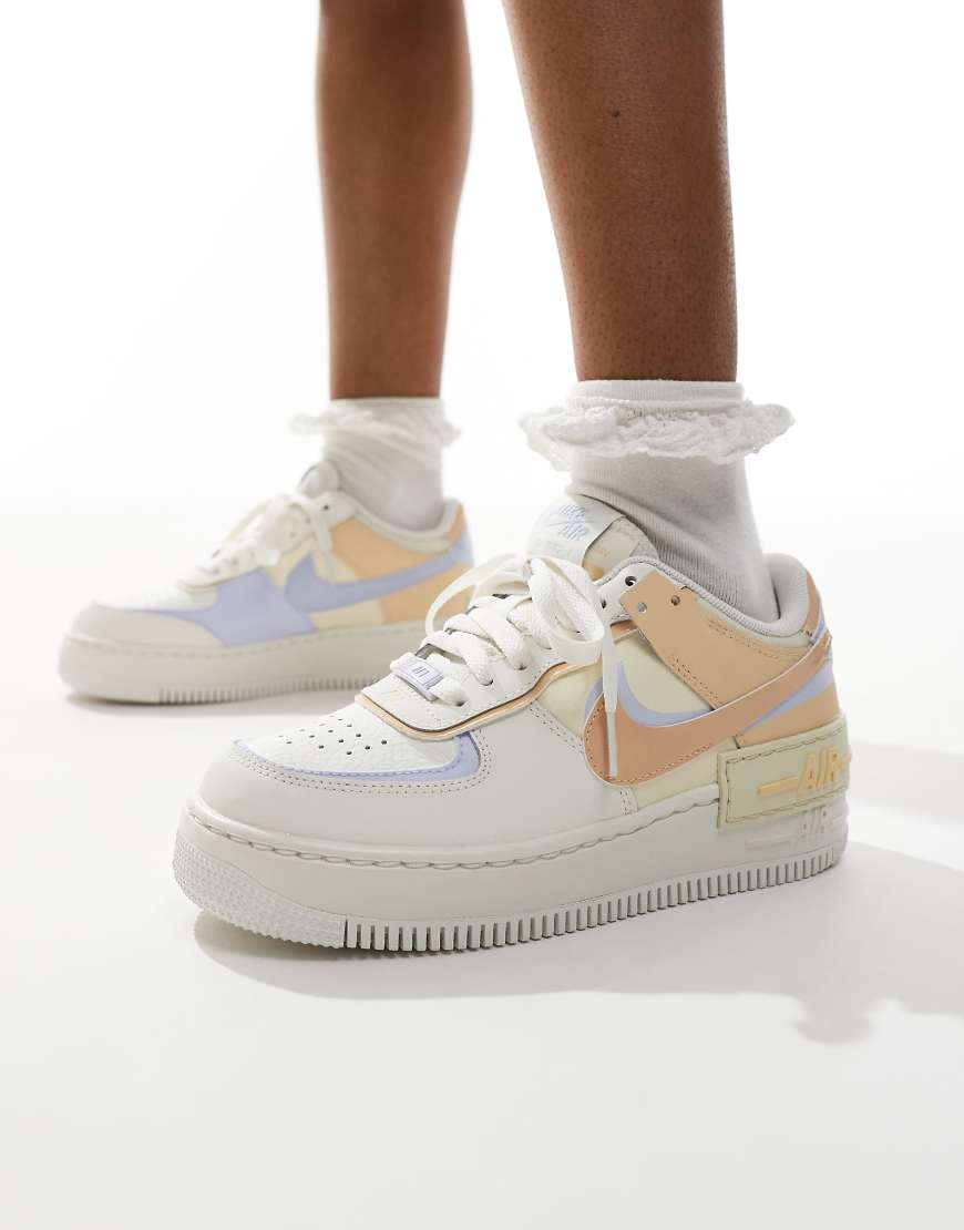 Nike - Air Force 1 Shadow - Sneaker in Wollweiß von Nike