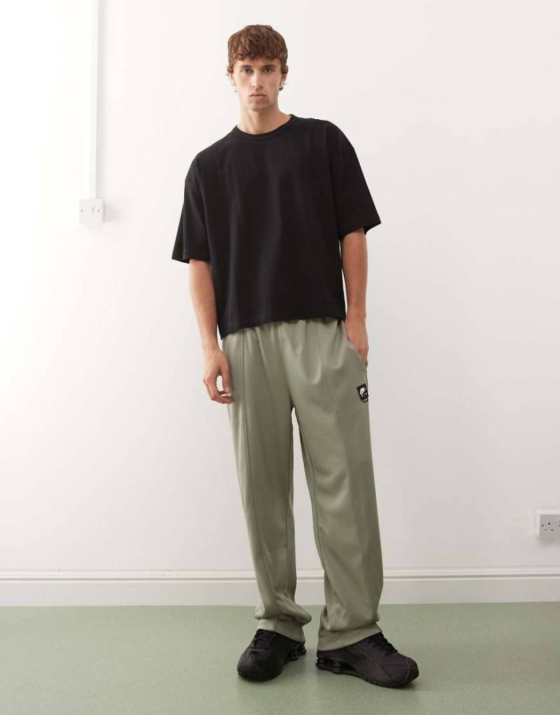 Nike - Air - Gerade geschnittene Jogginghose in Grün-Schwarz von Nike