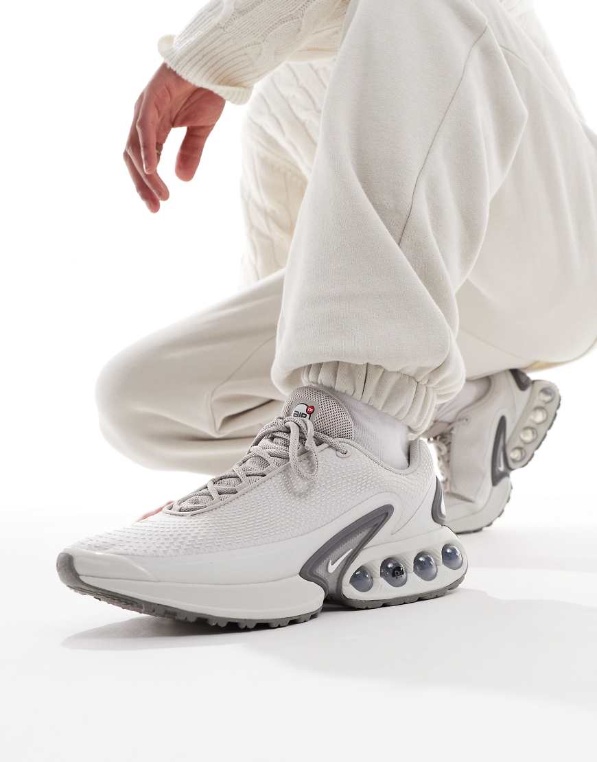 Nike - Air Max DN - Sneaker in Hellgrau Nike - Air Max DN - Sneaker in Hellgrau von Nike