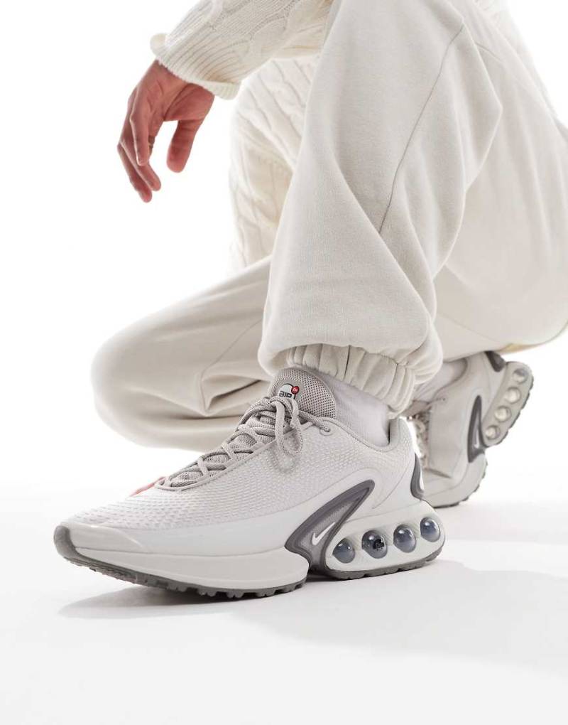 Nike - Air Max DN - Sneaker in Hellgrau von Nike