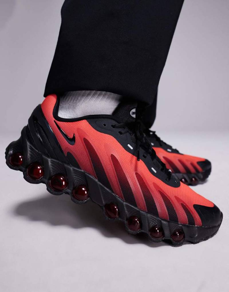 Nike - Air Max DN8 - Sneaker in Schwarz und Rot von Nike