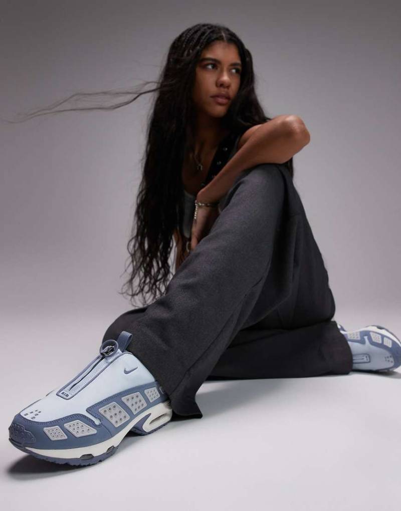 Nike - Air Max SNDR - Unisex-Sneaker in Blau und Wollweiß von Nike