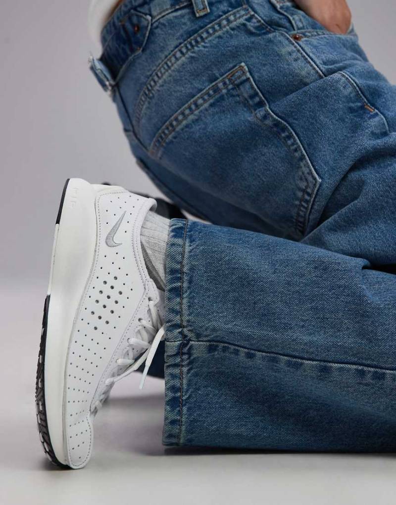 Nike - Air Superfly - Unisex-Sneaker in Weiß von Nike