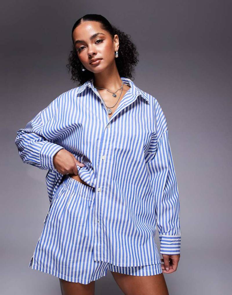 Nike - Blau-weiß gestreiftes Hemd aus Popeline von Nike
