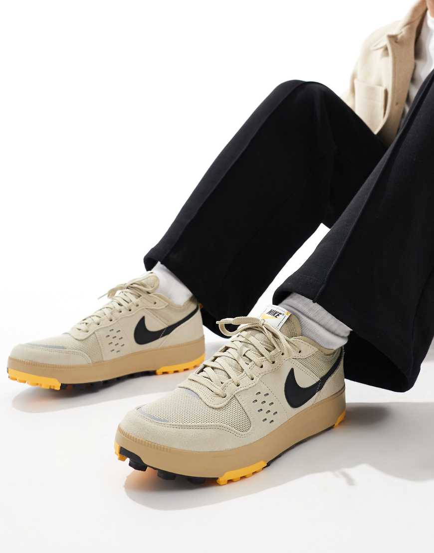 Nike - C1ty - Sneaker in hellem Khaki-Schwarz von Nike