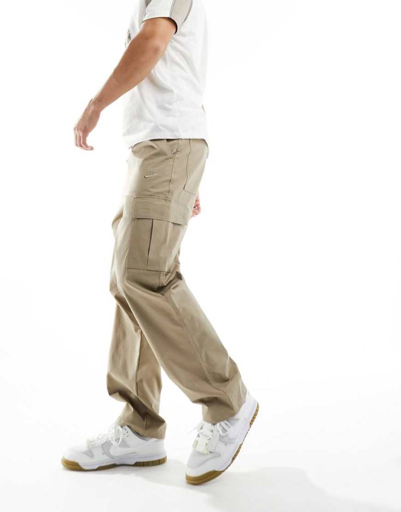 Nike - Club - Cargohose aus Webstoff in Khaki-Grün von Nike