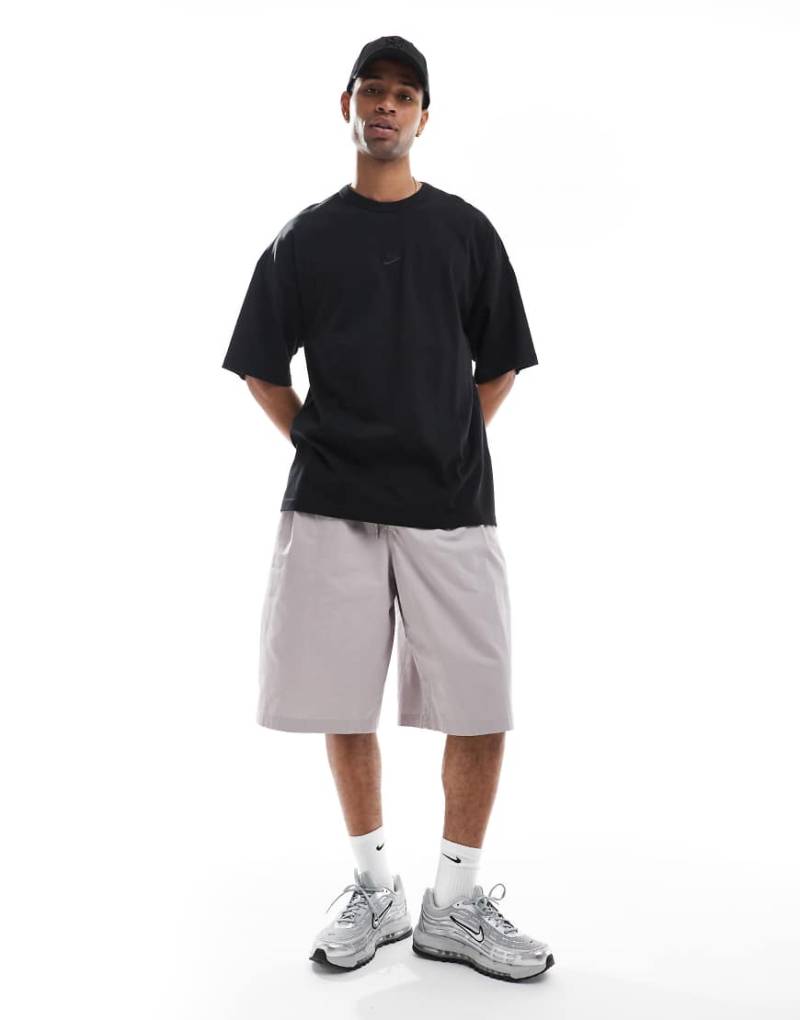 Nike Club - Oversize-Shorts aus Webstoff in Grau-Braun von Nike