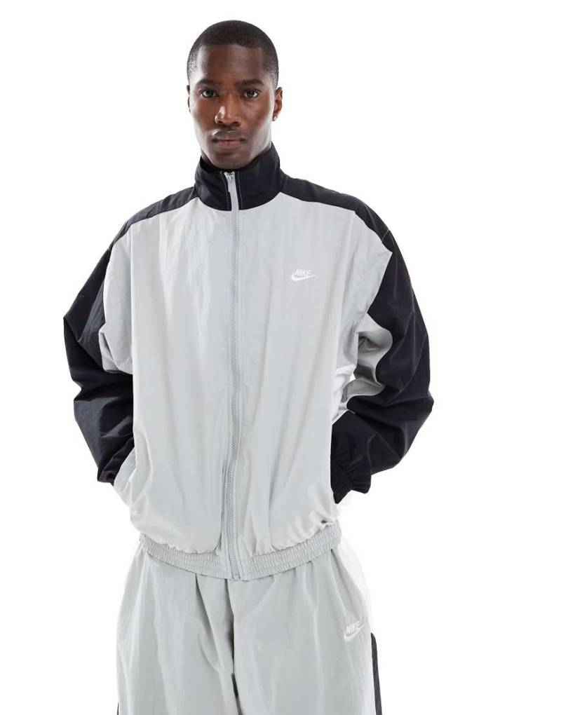 Nike Club - Oversize-Trainingsjacke in Grau von Nike