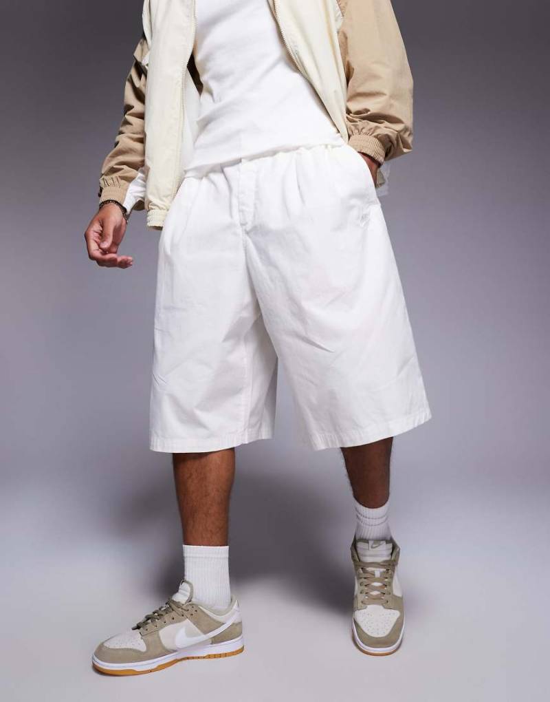 Nike Club - Oversize-Shorts aus Webstoff in Weiß von Nike