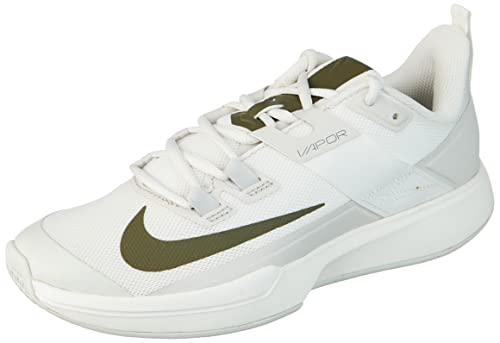 Nike Damen NikeCourt Vapor Lite Sneaker, SAIL/MEDIUM Olive-Light Bone, 36.5 EU von Nike