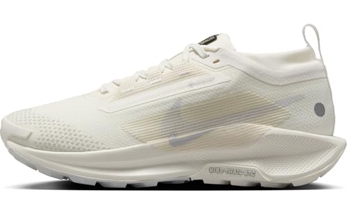 Nike Damen Pegasus Trail 5 Gore-TEX Sneaker, Sail/Photon Dust, 37.5 EU Nike Damen Pegasus Trail 5 Gore-TEX Sneaker, Sail/Photon Dust, 37.5 EU von Nike
