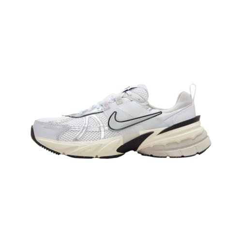 Nike Damen V2K Run Sneaker, Summit White Metallic Silver, 36 EU von Nike