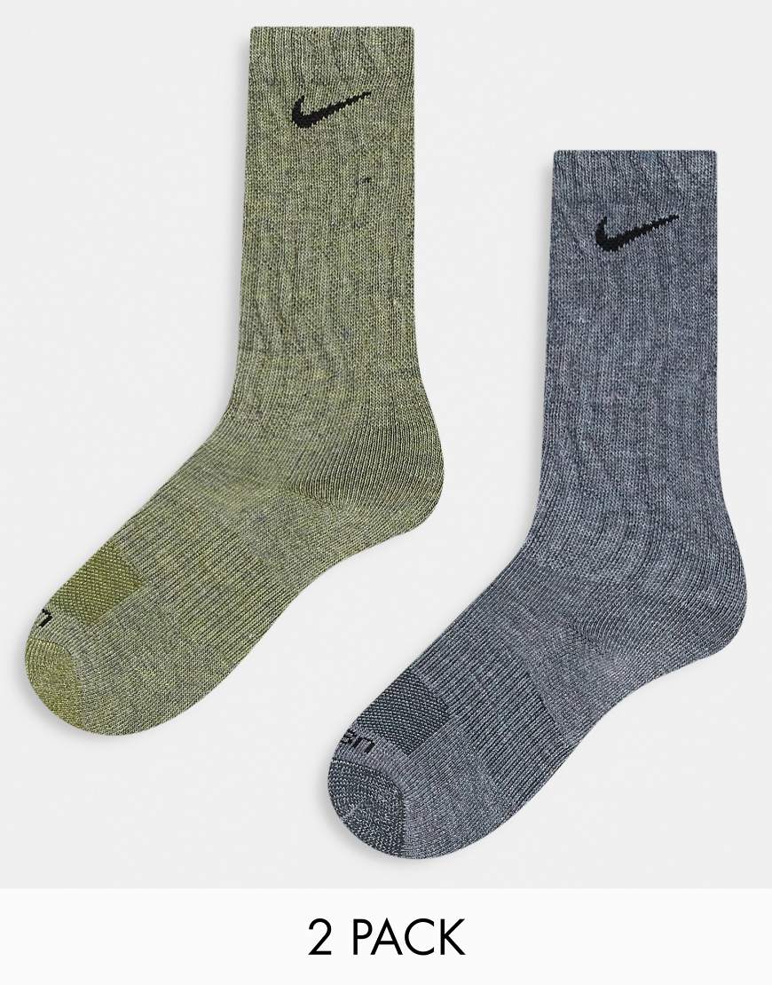 Nike - Everyday Plus Cushioned - 2er-Pack Socken in Khaki und Grau-Bunt Nike - Everyday Plus Cushioned - 2er-Pack Socken in Khaki und Grau-Bunt von Nike