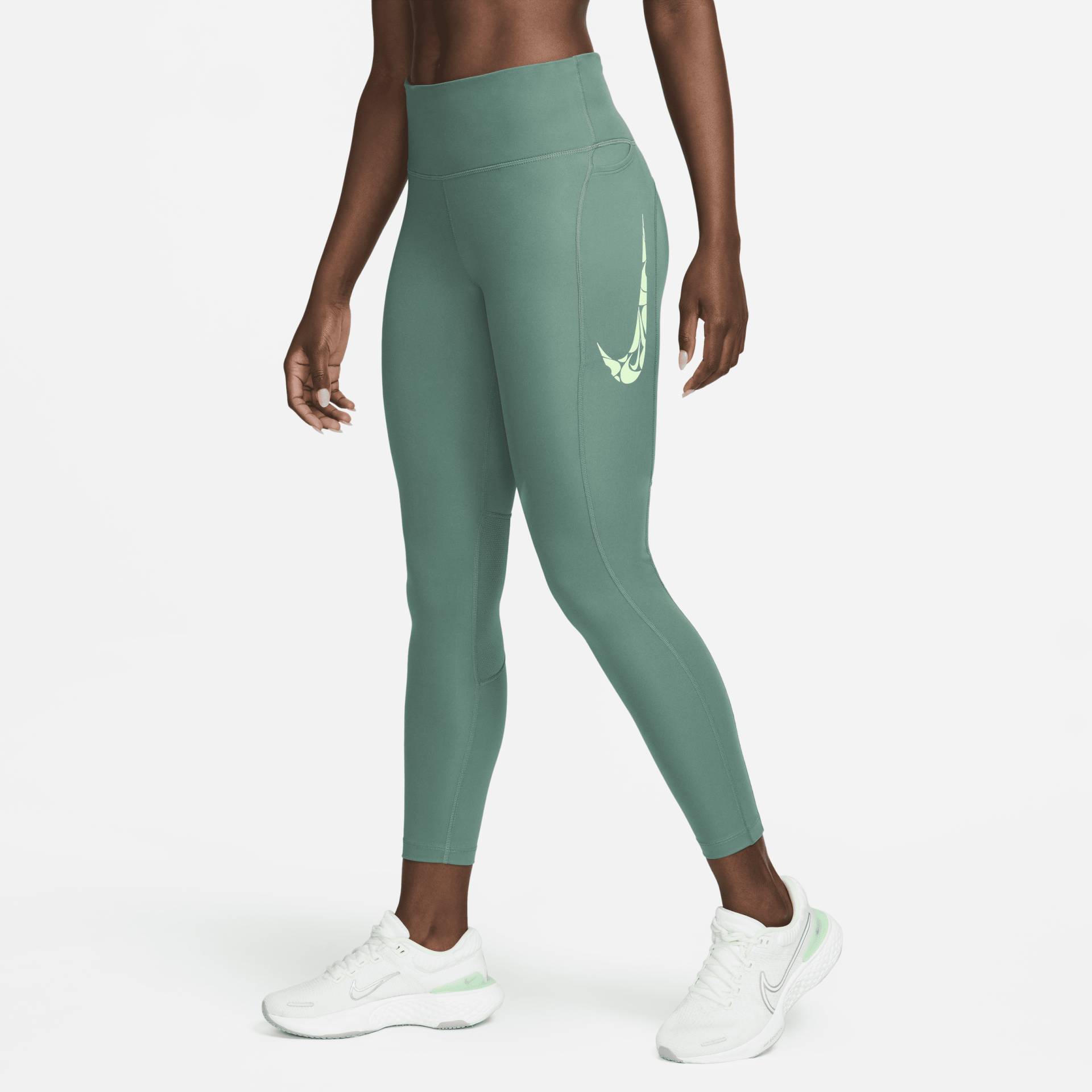 Nike Fast 7/8-Lauf-Leggings mit mittelhohem Bund und Taschen für Damen - Grün von Nike
