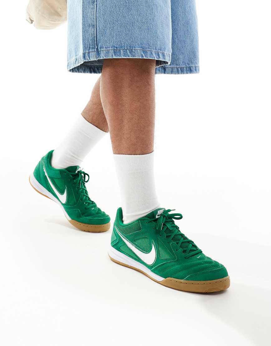 Nike - Gato - Sneaker aus Wildleder in Grün von Nike