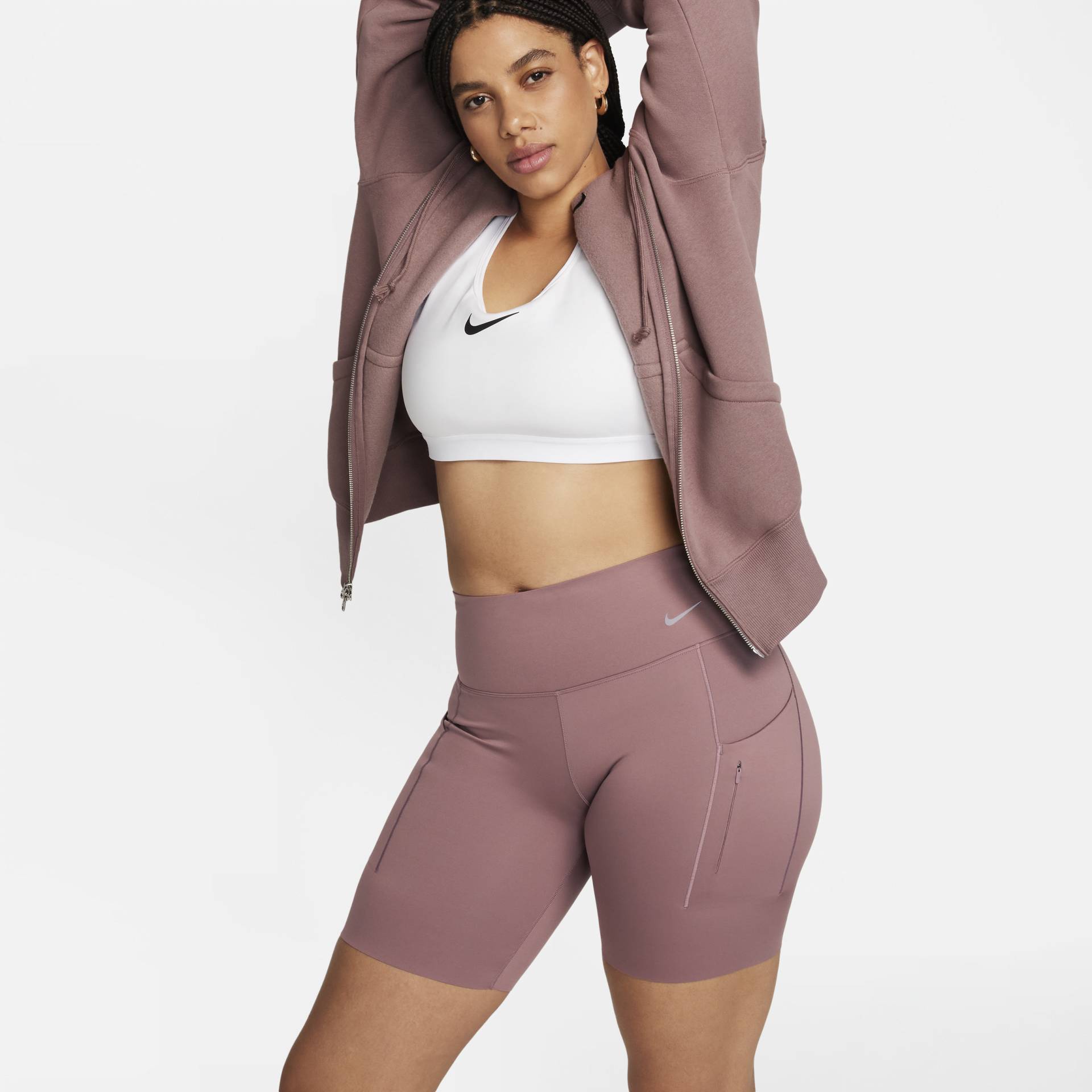 Nike Go Biker-Shorts mit starkem Halt, mittelhohem Bund und Taschen für Damen (ca. 20 cm) - Lila von Nike