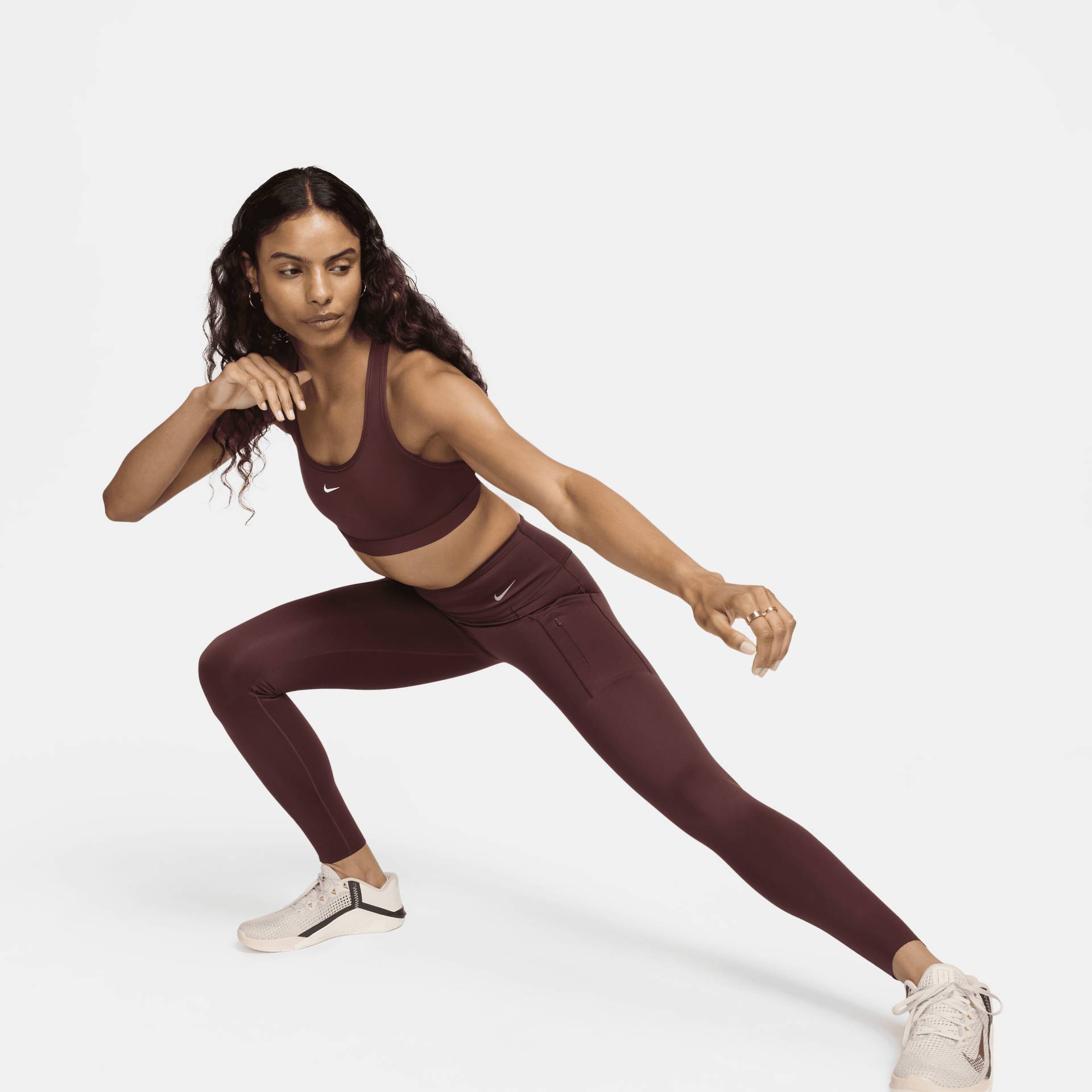 Nike Go Leggings in voller Länge mit starkem Halt, mittelhohem Bund und Taschen für Damen - Rot von Nike