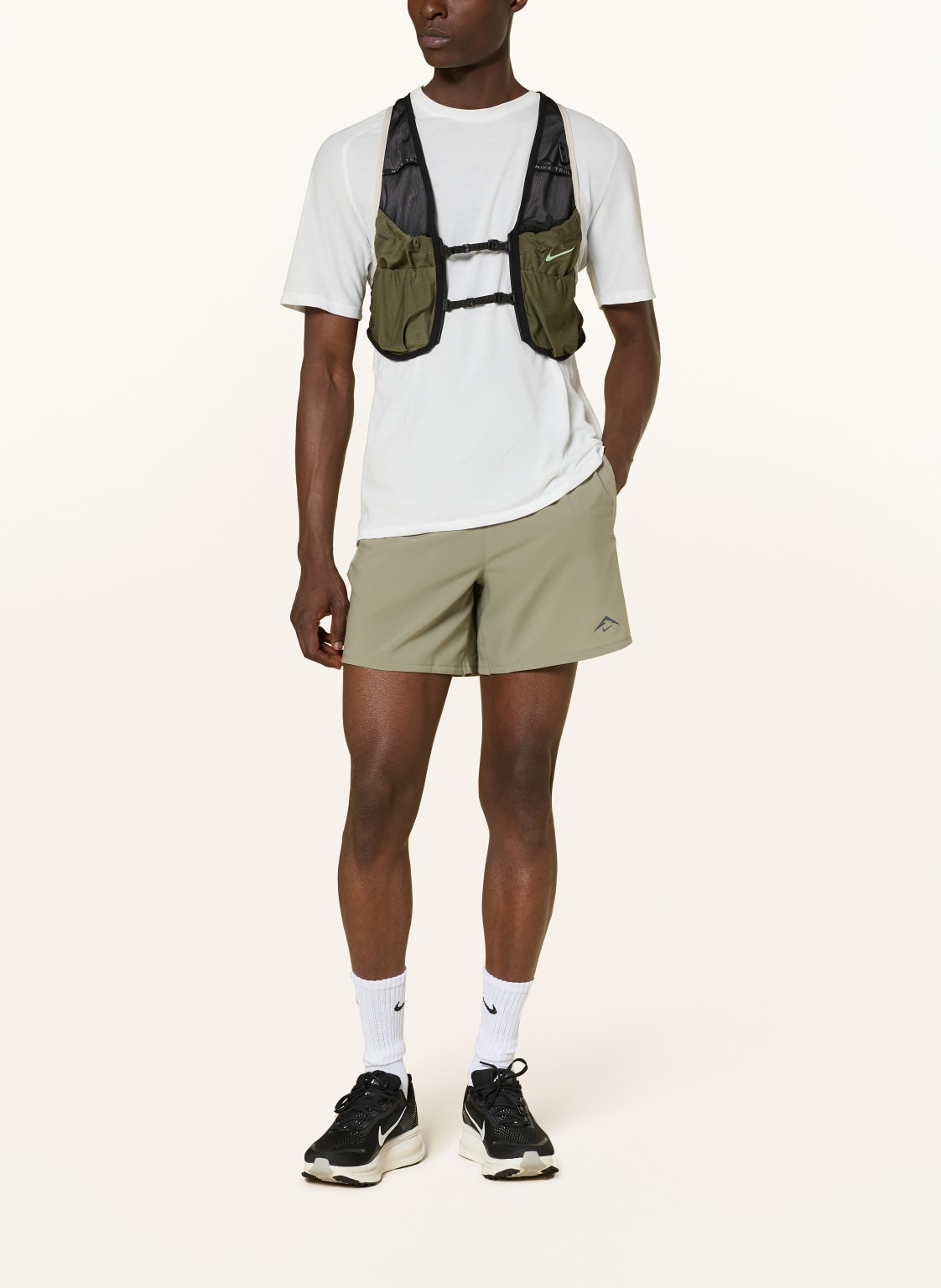 Nike Laufweste Trail 2.0 schwarz von Nike