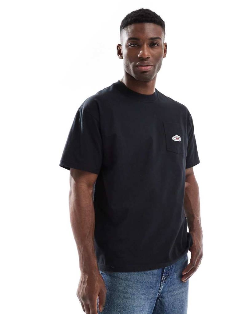 Nike - M90 - T-Shirt in Schwarz mit Print von Nike