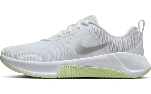 Nike Damen Mc Trainer 3 Trainingsschuhe, White/Metallic Silver/Barely V, 42 von Nike