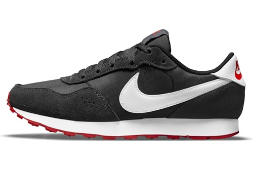 Nike MD Valiant Running Shoe, Black/White-Dark Smoke Grey-Red, 37.5 EU von Nike
