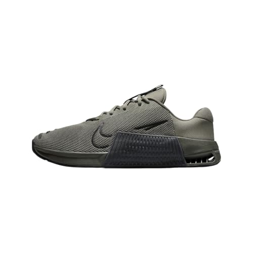 Nike Metcon 9 Herren Trainingsschuhe Farbe: Helloliv/Schwarz/Khaki; Größe: EUR 40.5 | US 7.5 | UK 6.5 Nike Metcon 9 Herren Trainingsschuhe Farbe: Helloliv/Schwarz/Khaki; Größe: EUR 40.5 | US 7.5 | UK 6.5 von Nike