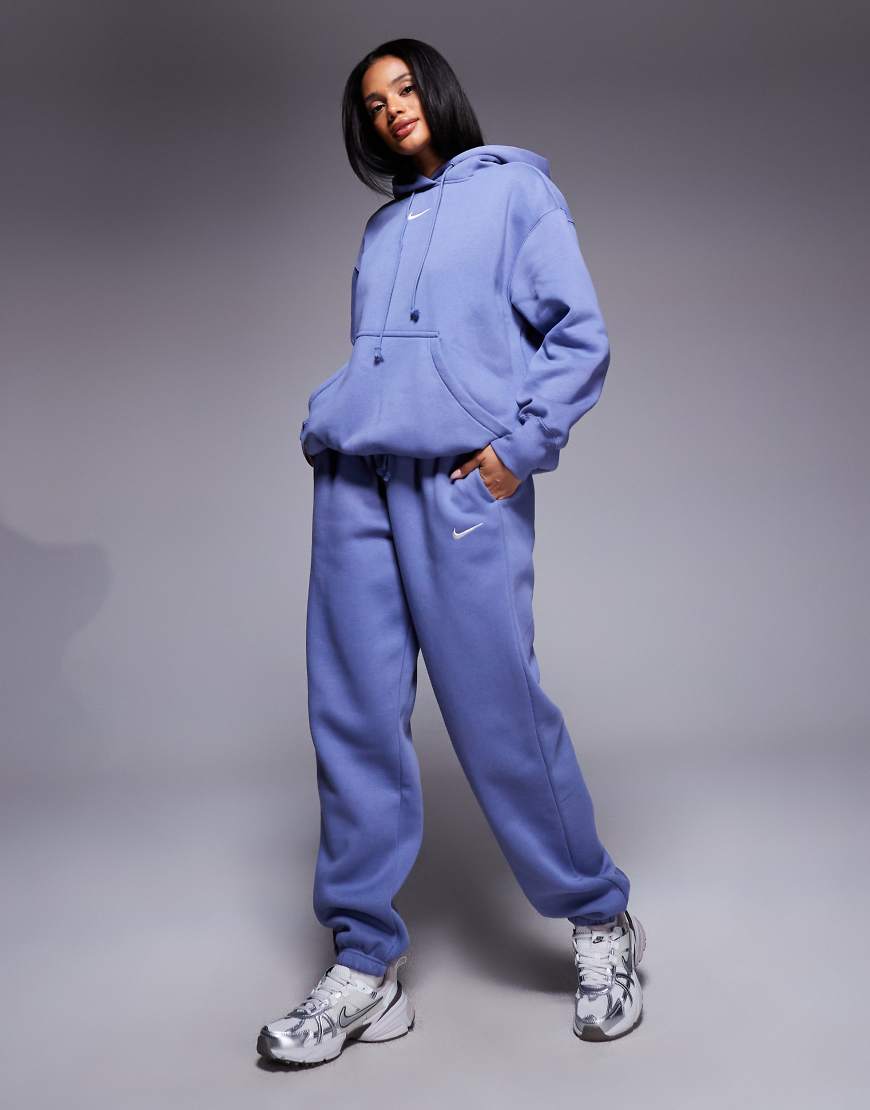 Nike - Phoenix Fleece - Oversize-Jogginghose in Blau Nike - Phoenix Fleece - Oversize-Jogginghose in Blau von Nike