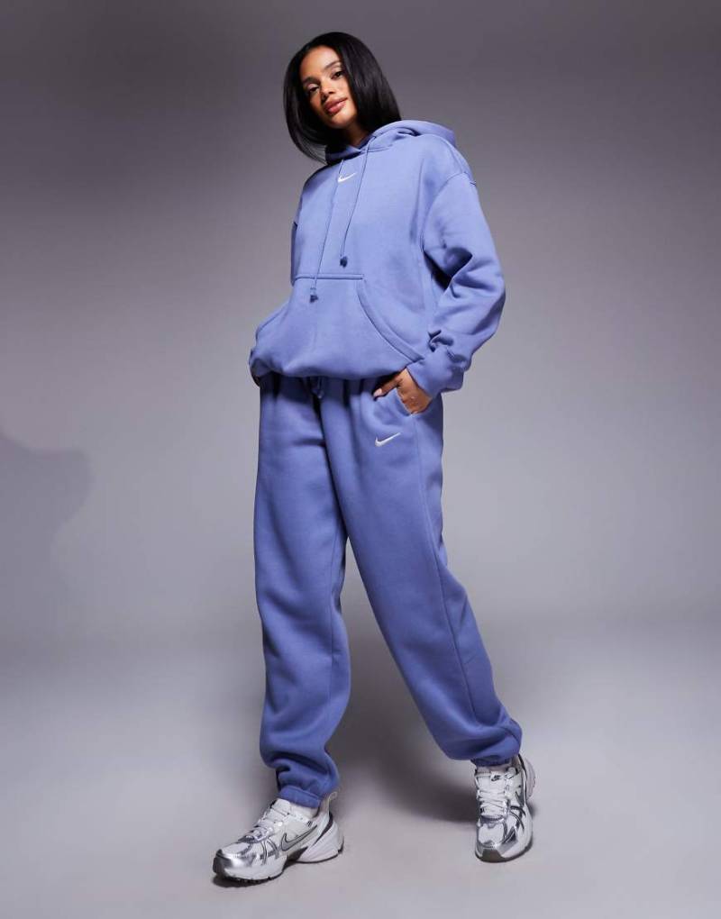 Nike - Phoenix Fleece - Oversize-Jogginghose in Blau Nike - Phoenix Fleece - Oversize-Jogginghose in Blau von Nike
