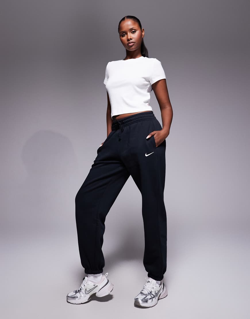Nike - Phoenix Fleece - Oversize-Jogginghose in Schwarz mit hohem Bund und Bündchen von Nike