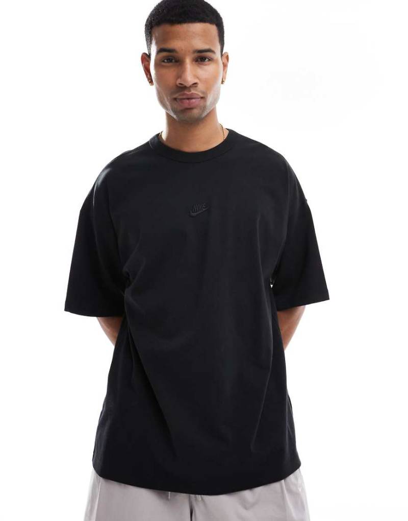 Nike - Premium Essentials - Oversize-T-Shirt aus schwerem Stoff in Schwarz von Nike