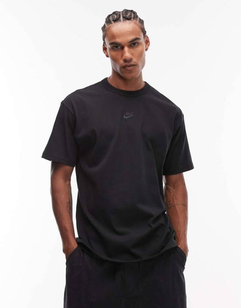Nike - Premium Essentials - T-Shirt in Schwarz von Nike